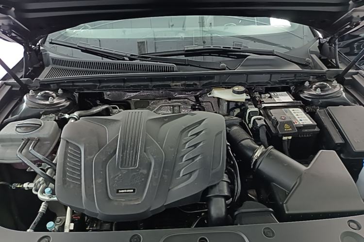 Used Hongqi H5 2026 Model 1.5T DCT Xuan Ying Pro Edition Engine Bay
