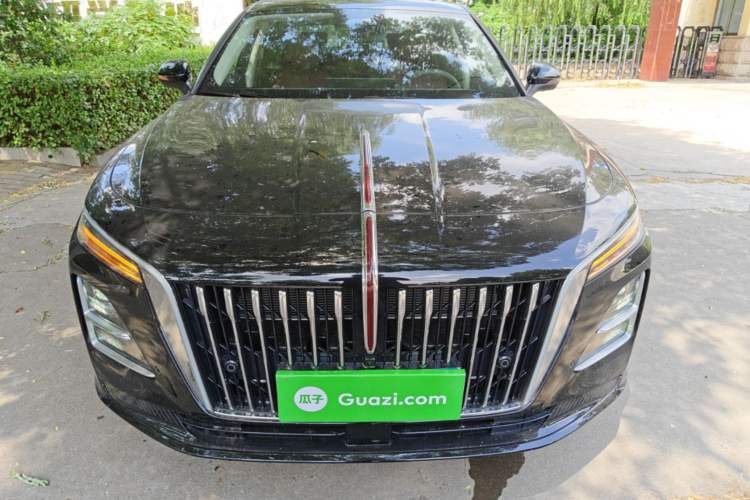 Used Hongqi H5 2026 Model 2.0T Automatic Qi Ling Pro Edition Front