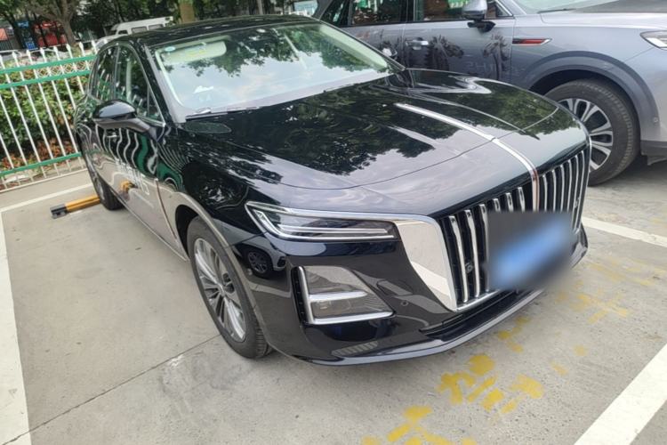 Used Hongqi H5 2026 Model 2.0T Automatic Qi Ling Pro Edition Front Right 45 Deg