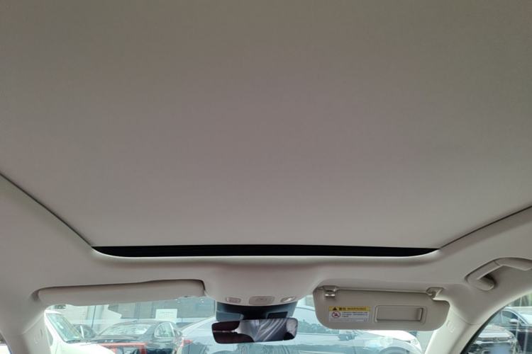 Used Hongqi H5 2026 Model 2.0T Automatic Qi Ling Pro Edition Headliner