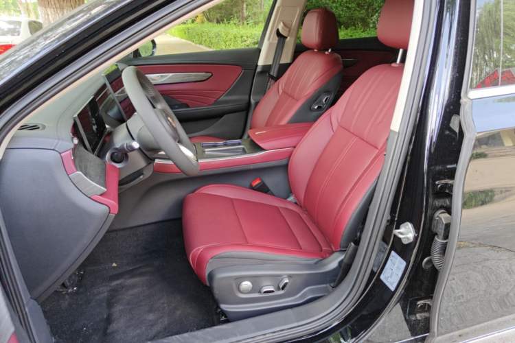 Used Hongqi H5 2026 Model 2.0T Automatic Qi Ling Pro Edition Left Front Seat