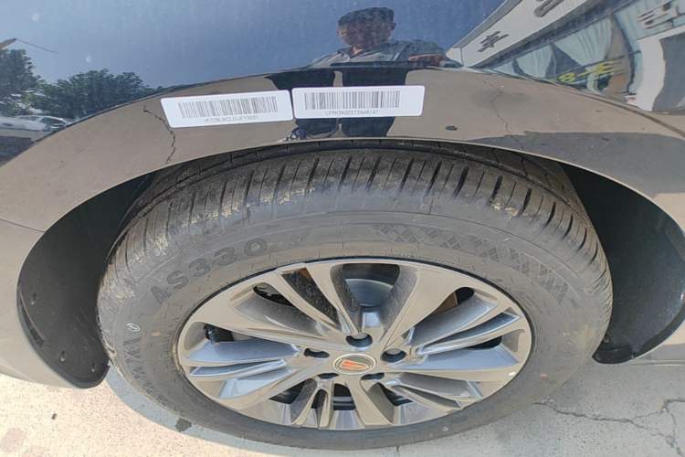 Used Hongqi H5 2026 Model 1.5T DCT Qi Yun Pro Edition Left Front Wheel Hub