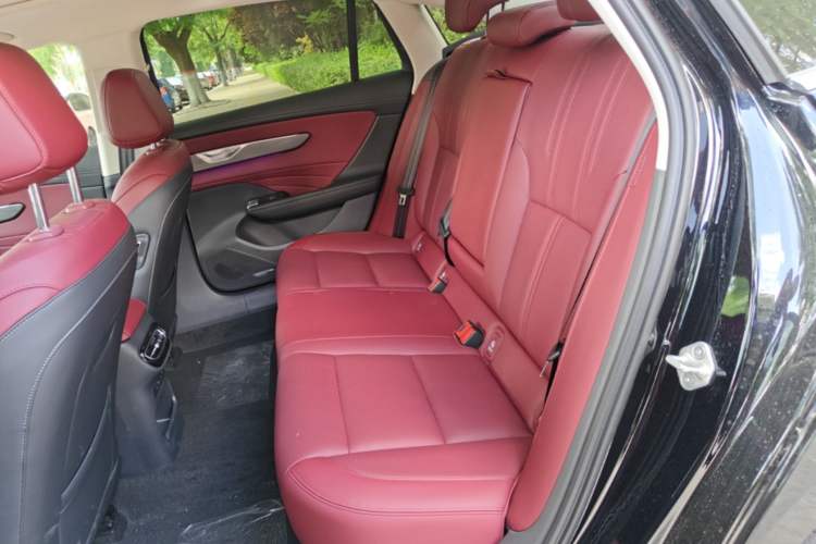 Used Hongqi H5 2026 Model 2.0T Automatic Qi Ling Pro Edition Left Rear Seat