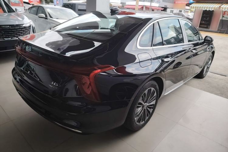 Used Hongqi H5 2026 Model 2.0T Automatic Qi Chang Pro Edition Rear Right 45 Deg