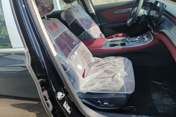 Used Hongqi H5 2026 Model 1.5T DCT Qi Yun Pro Edition Right Front Seat
