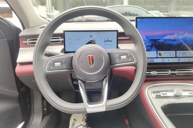 Used Hongqi H5 2026 Model 2.0T Automatic Qi Ling Pro Edition Steering Wheel