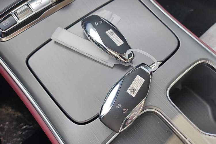Used Hongqi H5 2026 Model 1.5T DCT Qi Yun Pro Edition Vehicle Key