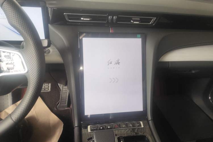 Used Hongqi H5 PHEV 2025 170 Super Hybrid Version Audio And AC Panel