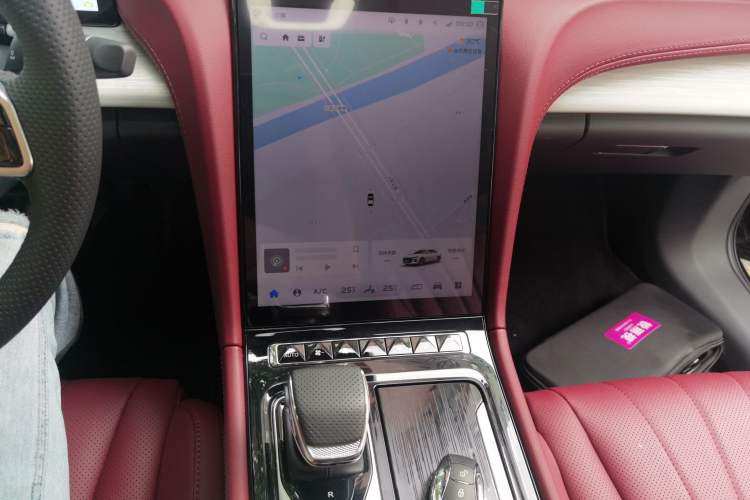 Used Hongqi H5 PHEV 2025 170 Super Hybrid Version Audio And AC Panel
