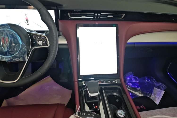 Used Hongqi H5 PHEV 2025 170 Super Hybrid Version Audio And AC Panel