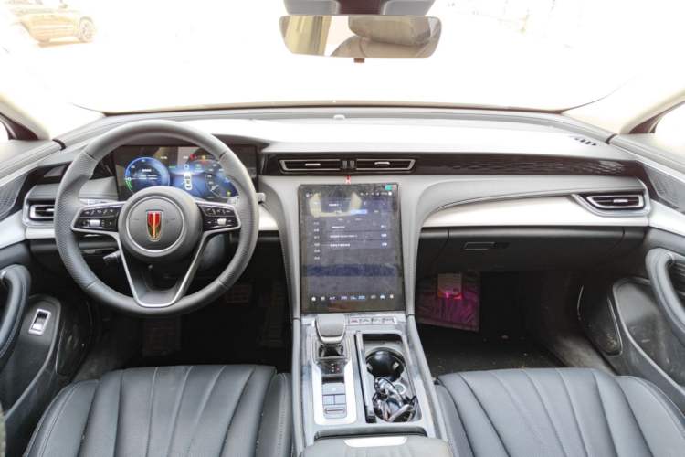 Used Hongqi H5 PHEV 2025 130 Super Hybrid Version Center Console