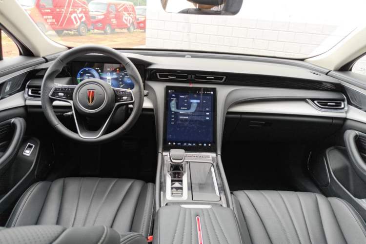 Used Hongqi H5 PHEV 2025 130 Super Hybrid Version Center Console