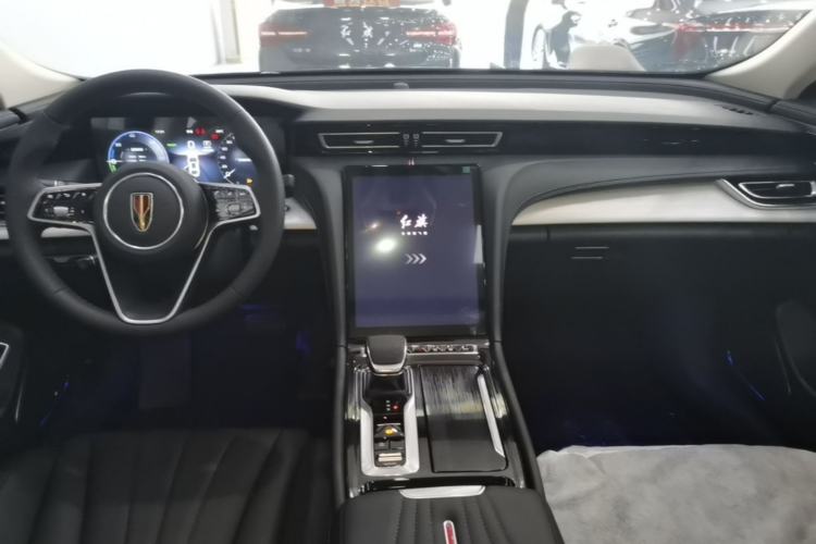 Used Hongqi H5 PHEV 2025 130 Super Hybrid Version Center Console