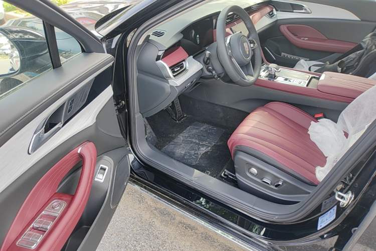 Used Hongqi H5 PHEV 2025 170 Super Hybrid Version Driver Seat