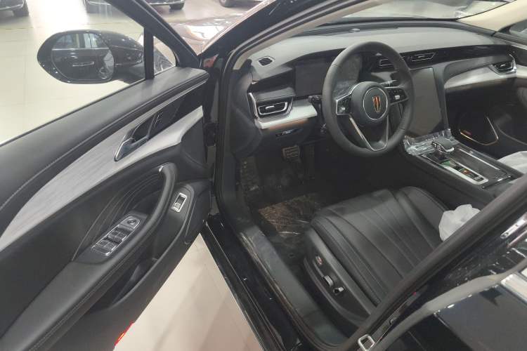 Used Hongqi H5 PHEV 2025 170 Super Hybrid Version Driver Seat