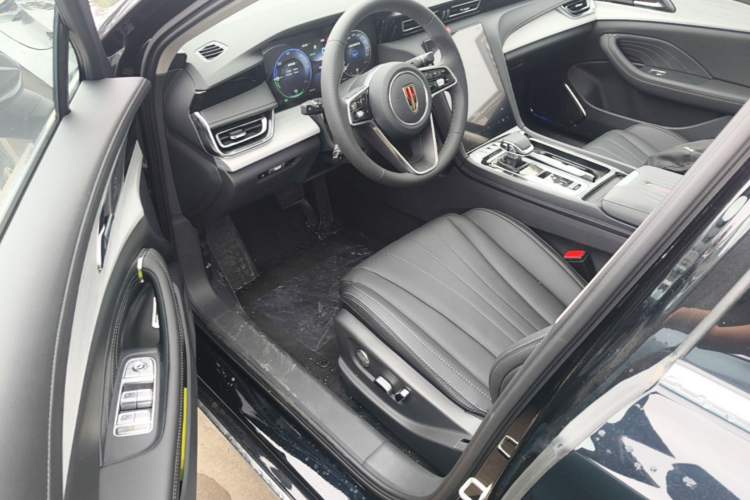 Used Hongqi H5 PHEV 2025 170 Super Hybrid Version Driver Seat