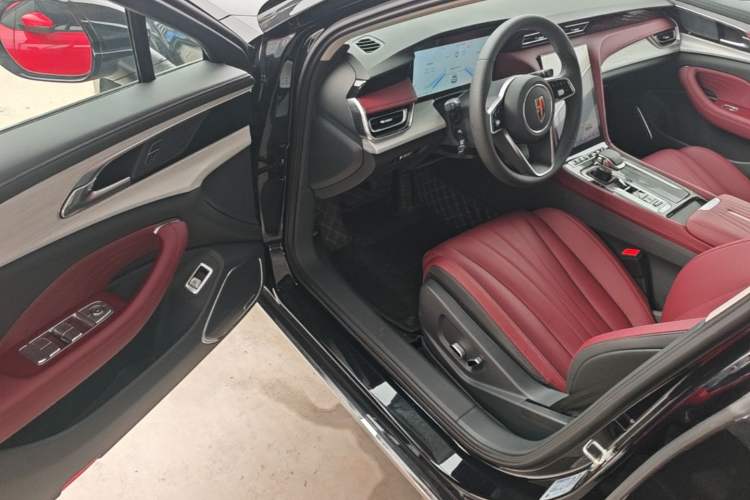 Used Hongqi H5 PHEV 2025 130 Super Hybrid Version Driver Seat