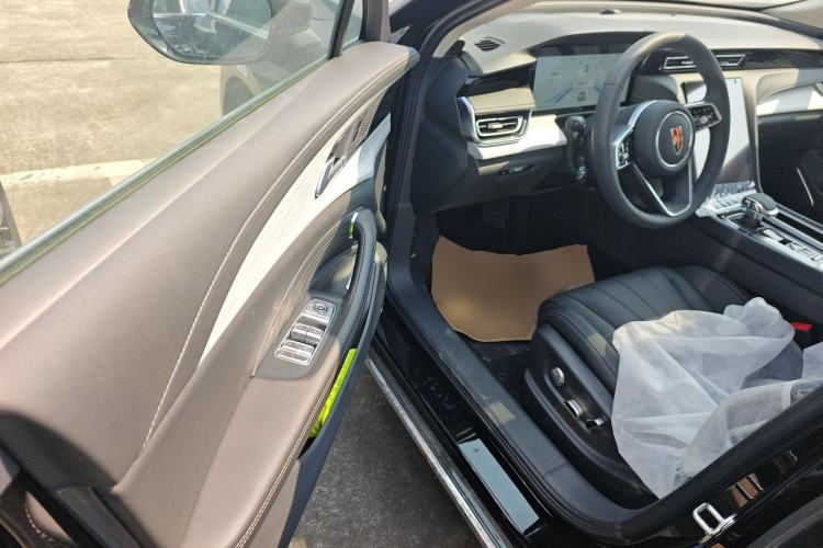 Used Hongqi H5 PHEV 2025 170 Super Hybrid Version Driver Seat