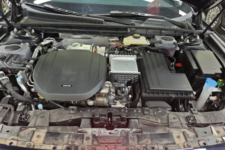 Used Hongqi H5 PHEV 2025 130 Super Hybrid Version Engine Bay