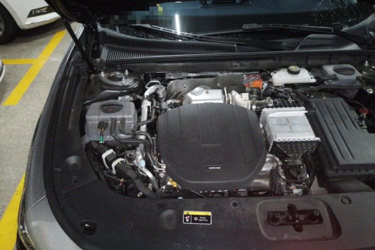 Used Hongqi H5 PHEV 2025 170 Super Hybrid Version Engine Bay Right