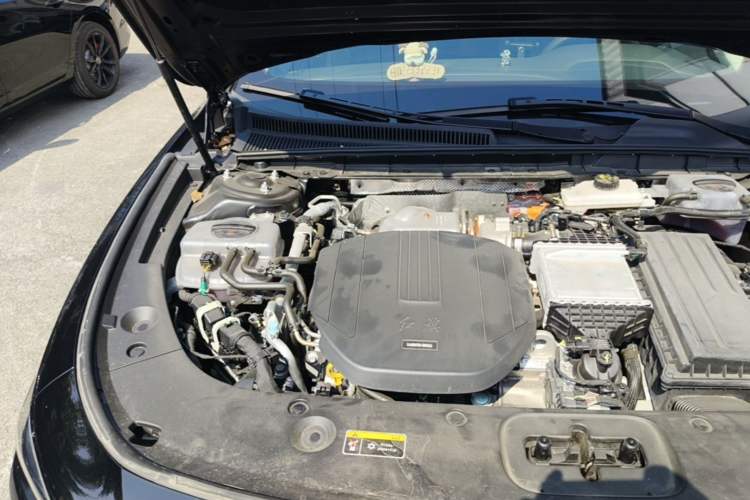 Used Hongqi H5 PHEV 2025 130 Super Hybrid Version Engine Bay Right