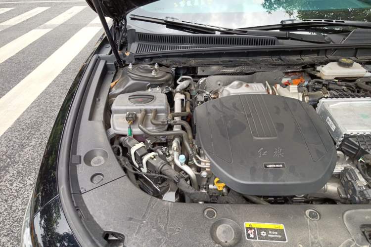 Used Hongqi H5 PHEV 2025 170 Super Hybrid Version Engine Bay Right