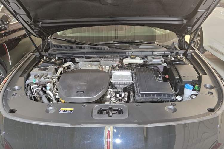 Used Hongqi H5 PHEV 2025 170 Super Hybrid Version Engine Bay