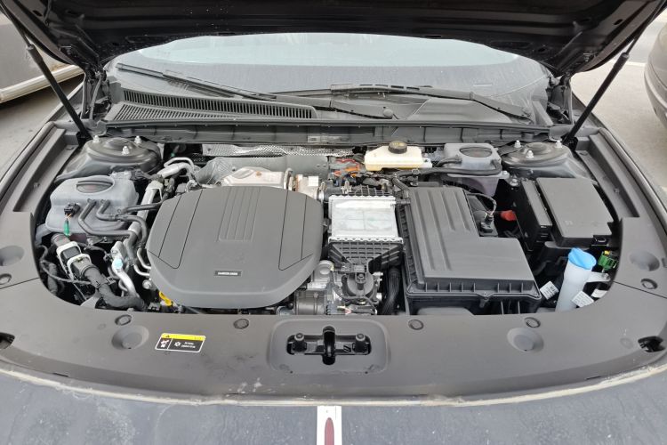Used Hongqi H5 PHEV 2025 170 Super Hybrid Version Engine Bay
