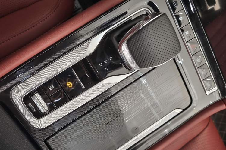 Used Hongqi H5 PHEV 2025 130 Super Hybrid Version Exterior 3
