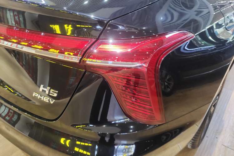 Used Hongqi H5 PHEV 2025 170 Super Hybrid Version Exterior 3