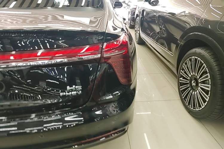 Used Hongqi H5 PHEV 2025 170 Super Hybrid Version Exterior 3