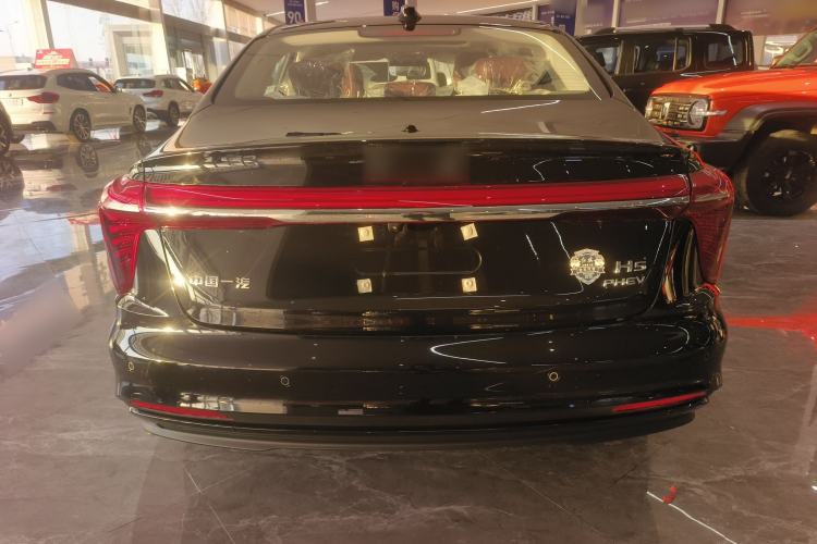 Used Hongqi H5 PHEV 2025 130 Super Hybrid Version Exterior 4