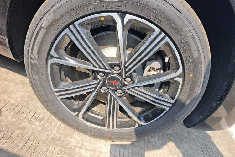 Used Hongqi H5 PHEV 2025 170 Super Hybrid Version Exterior 4
