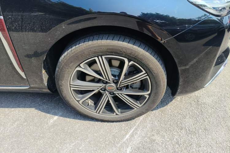 Used Hongqi H5 PHEV 2025 130 Super Hybrid Version Exterior 4