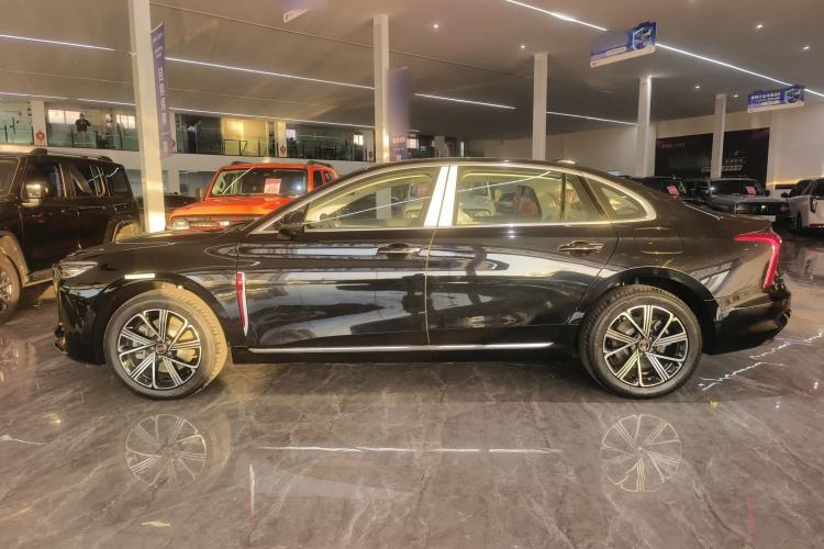 Used Hongqi H5 PHEV 2025 130 Super Hybrid Version Exterior 5