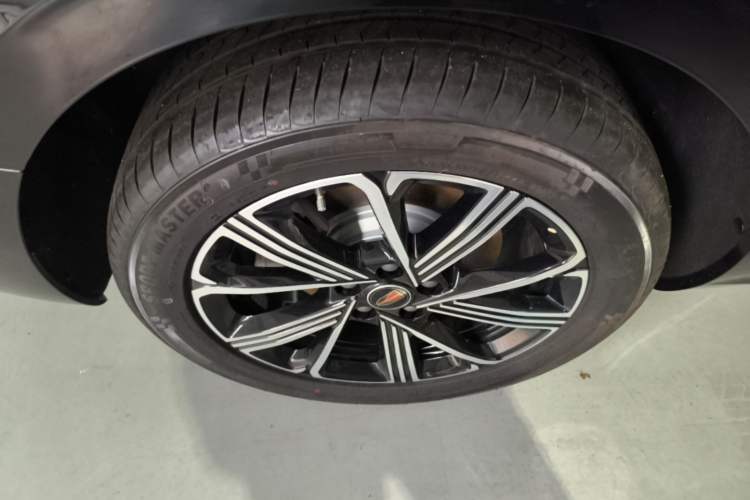 Used Hongqi H5 PHEV 2025 170 Super Hybrid Version Exterior 5