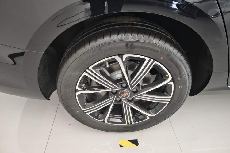 Used Hongqi H5 PHEV 2025 130 Super Hybrid Version Exterior 6