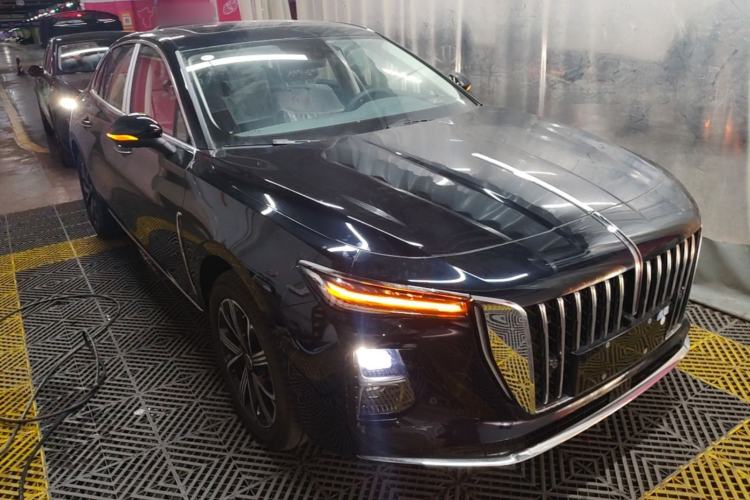 Used Hongqi H5 PHEV 2025 130 Super Hybrid Version Front Right 45 Deg