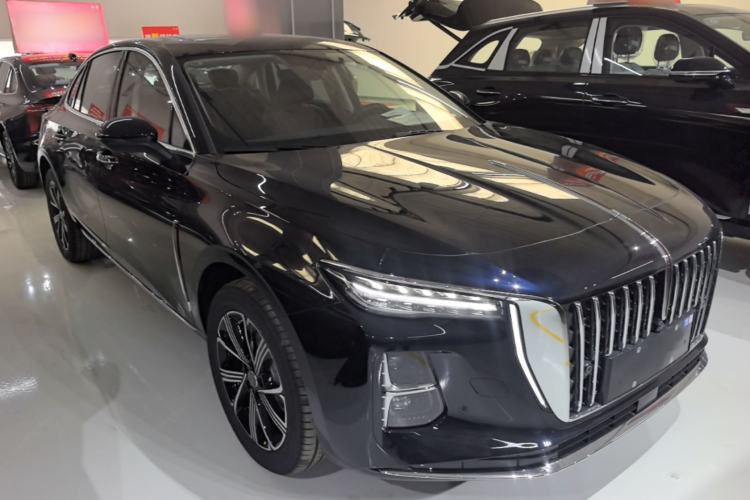 Used Hongqi H5 PHEV 2025 130 Super Hybrid Version Front Right 45 Deg