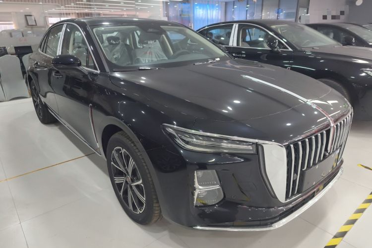 Used Hongqi H5 PHEV 2025 170 Super Hybrid Version Front Right 45 Deg
