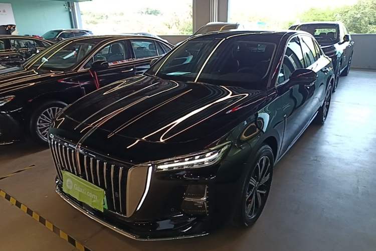 Hongqi H5 PHEV 2025 130 Super Hybrid Version