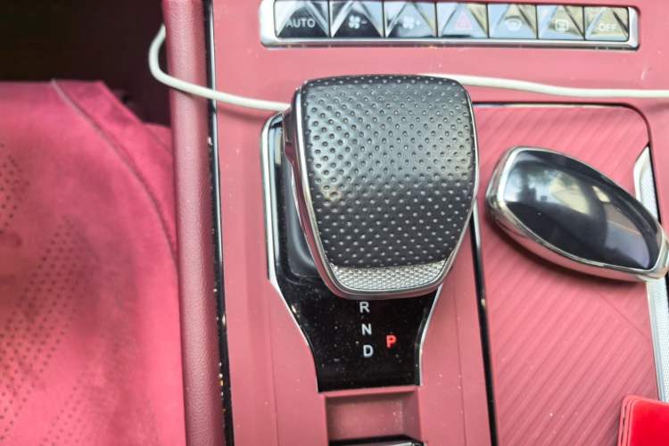Used Hongqi H5 PHEV 2025 170 Super Hybrid Version Gear Lever