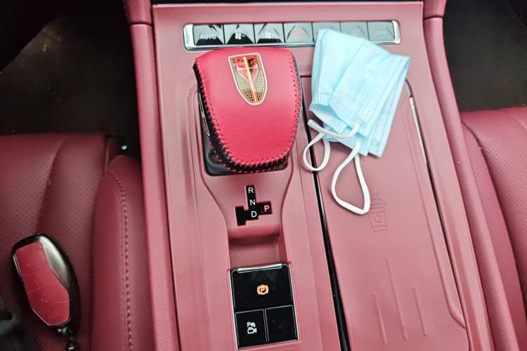 Used Hongqi H5 PHEV 2025 130 Super Hybrid Version Gear Lever