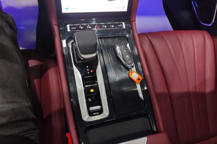 Used Hongqi H5 PHEV 2025 130 Super Hybrid Version Gear Lever