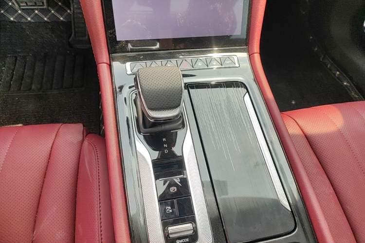 Used Hongqi H5 PHEV 2025 130 Super Hybrid Version Gear Lever