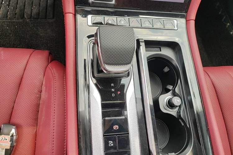 Used Hongqi H5 PHEV 2025 130 Super Hybrid Version Gear Lever