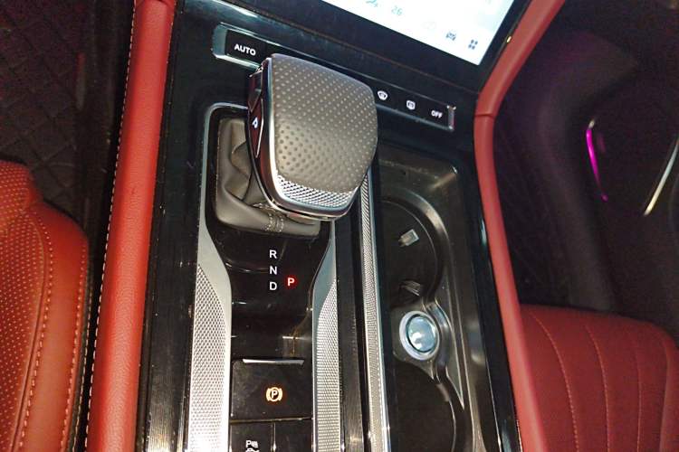 Used Hongqi H5 PHEV 2025 170 Super Hybrid Version Gear Lever