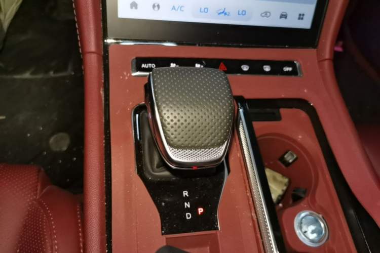 Used Hongqi H5 PHEV 2025 170 Super Hybrid Version Gear Lever