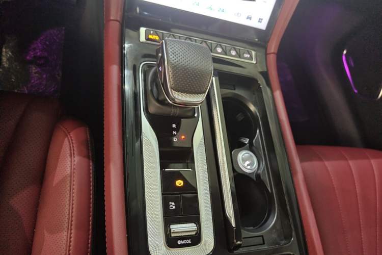 Used Hongqi H5 PHEV 2025 170 Super Hybrid Version Gear Lever