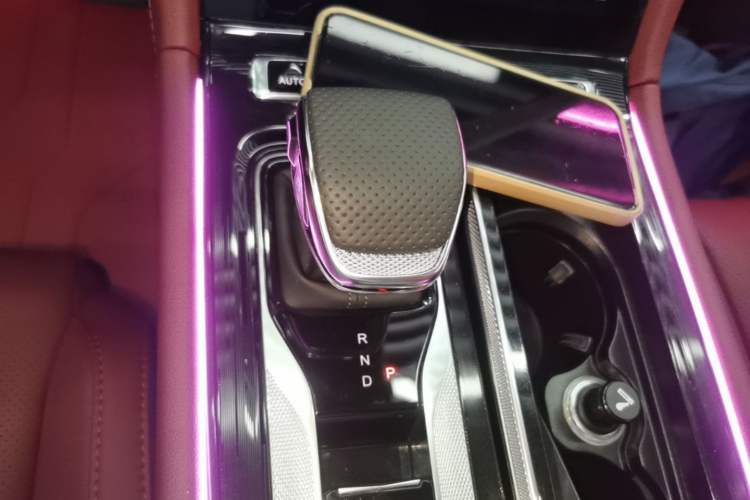 Used Hongqi H5 PHEV 2025 170 Super Hybrid Version Gear Lever
